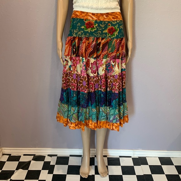 Take A Look About Alberto Makali Skirt